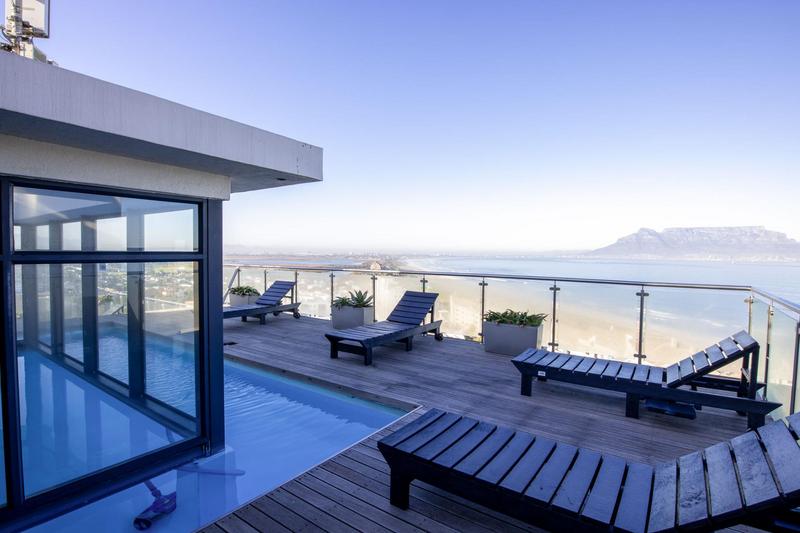 2 Bedroom Property for Sale in Bloubergstrand Western Cape